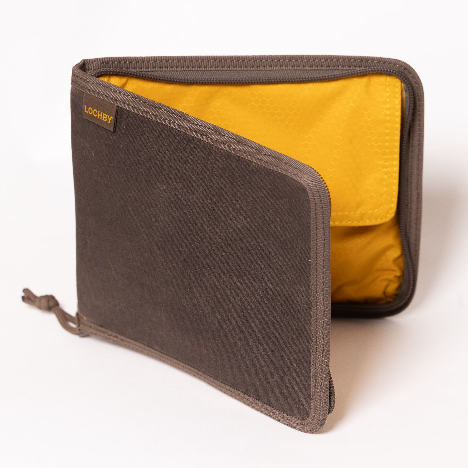 Lochby Waxed Canvas Watch Wallet - GLADFELLOW